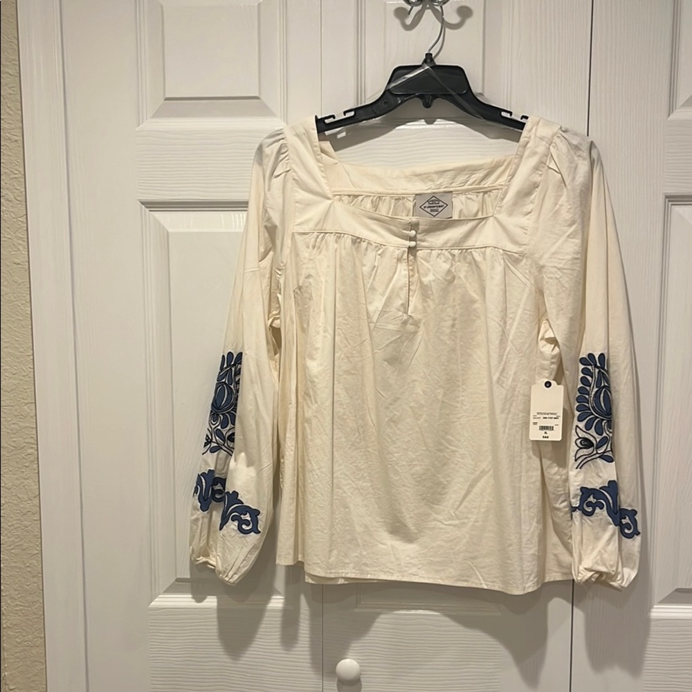 St. John's Bay Cream Blouse with Blue Embroidery NWT size XL